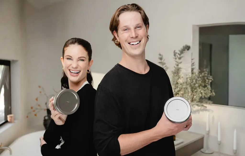 This Brother-Sister Duo Built A Revolutionary Showerhead 500,000 American Families Now Swear By.